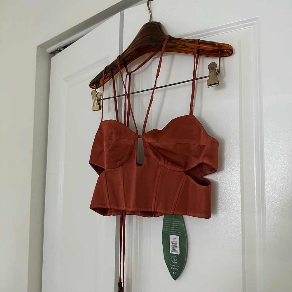 FARM Rio Orange Crop Top - Picture 2 of 8